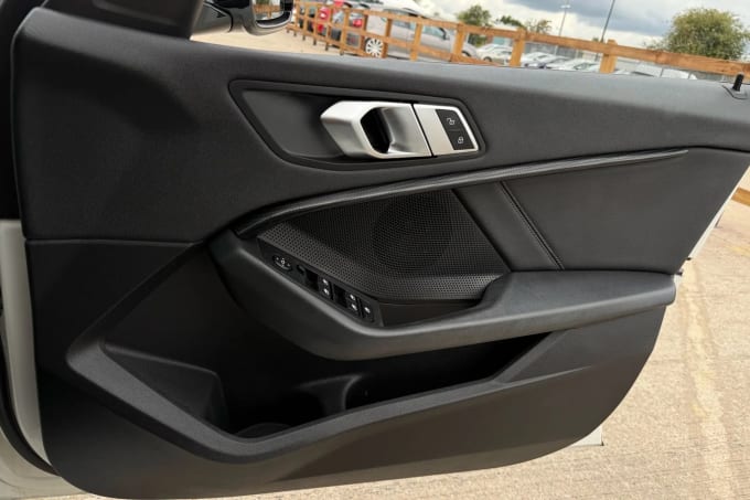 2022 BMW 1 Series