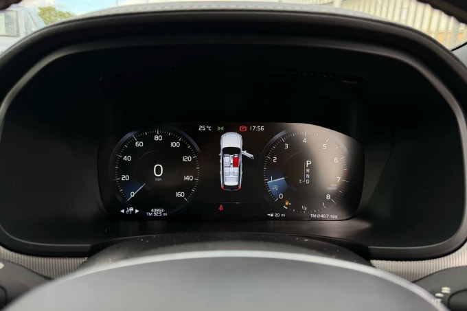 2020 Volvo V90