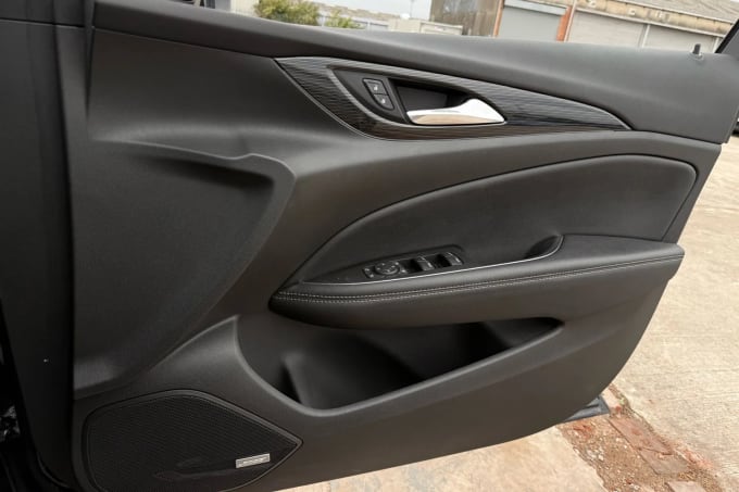 2019 Vauxhall Insignia