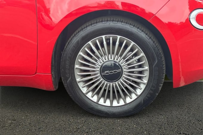 2025 Fiat 500