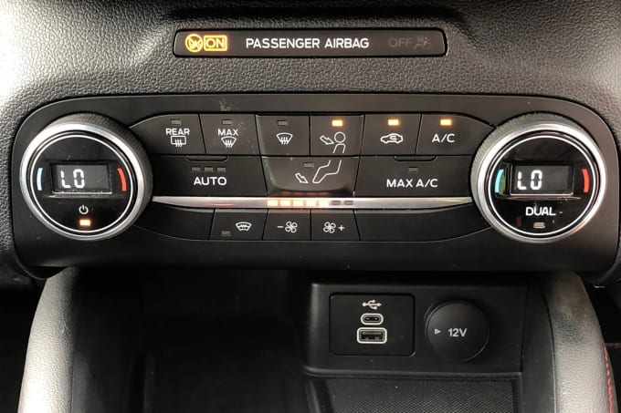 2022 Ford Kuga