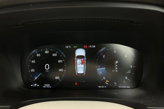 2017 Volvo V90