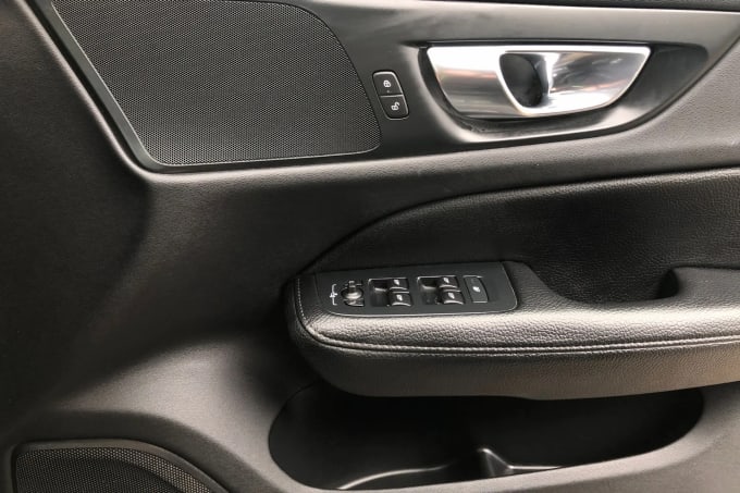 2021 Volvo V60