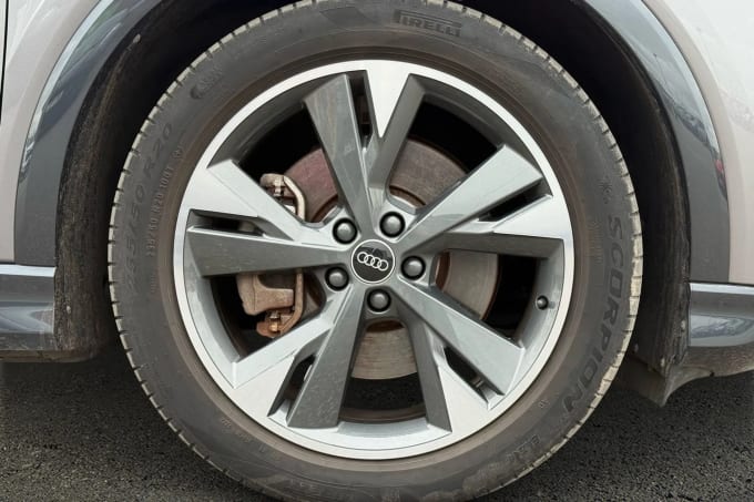 2022 Audi Q4