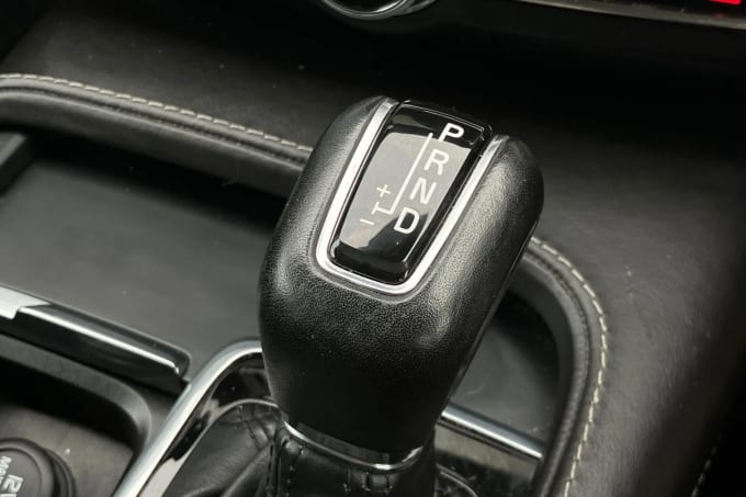 2017 Volvo V90