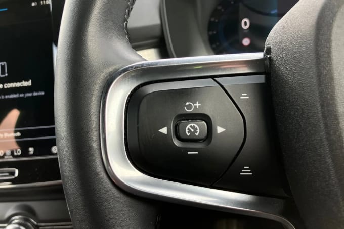 2023 Volvo Xc40