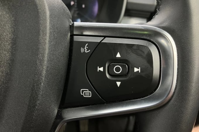 2023 Volvo Xc40