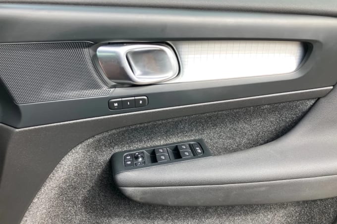 2023 Volvo Xc40