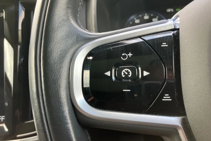 2020 Volvo V90