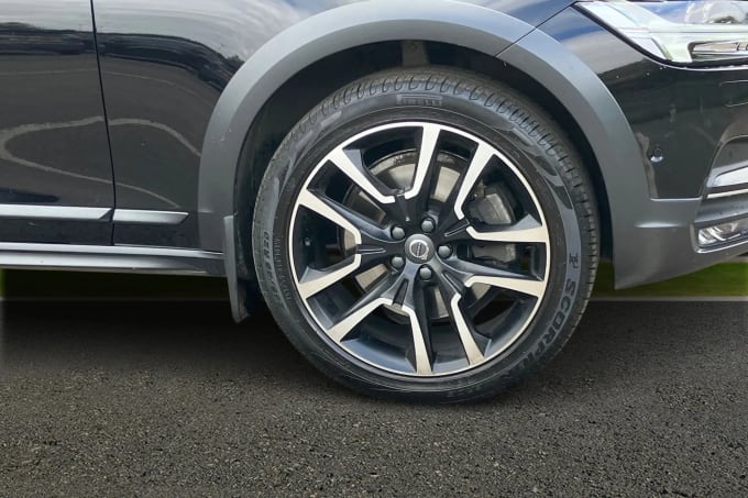 2020 Volvo V90