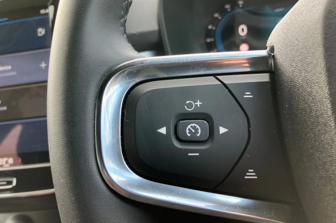 2023 Volvo Xc40