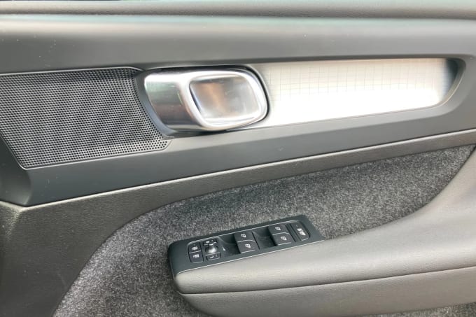 2023 Volvo Xc40