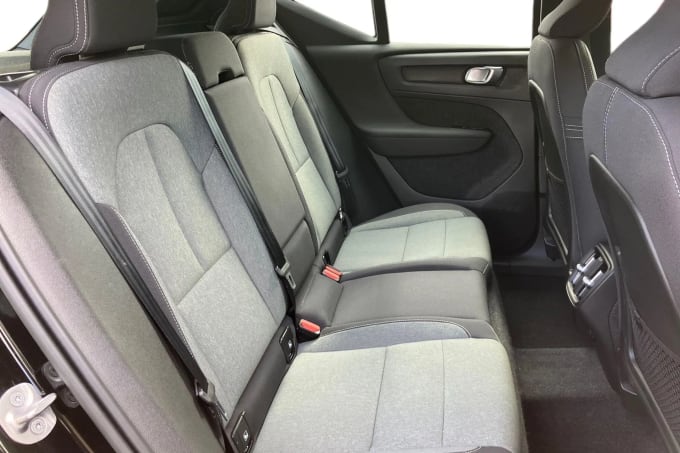 2023 Volvo Xc40