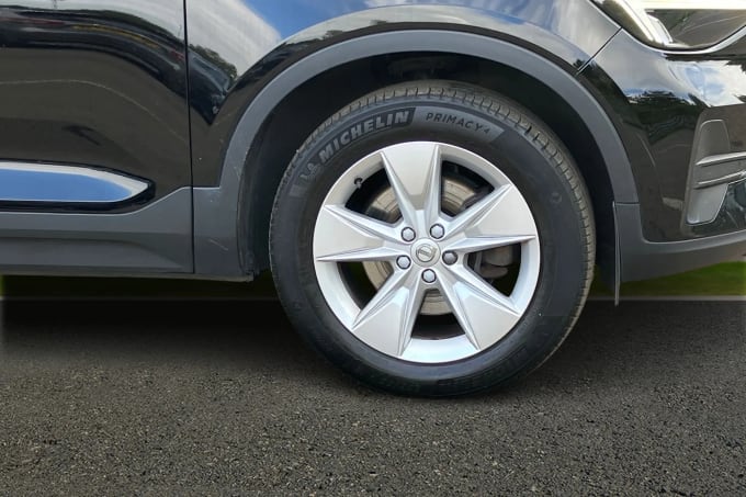 2023 Volvo Xc40