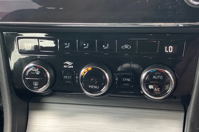 2022 Skoda Superb