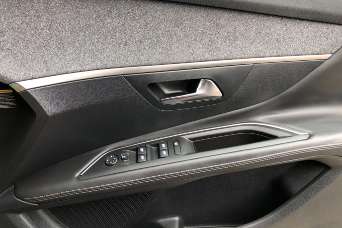 2018 Peugeot 3008