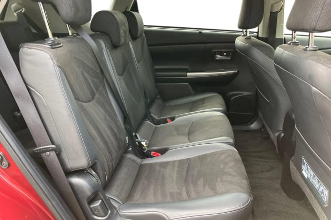 2019 Toyota Prius+