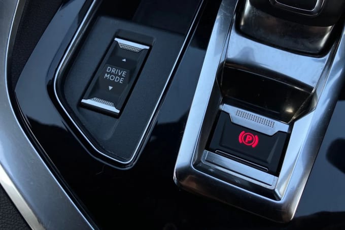2020 Peugeot 5008