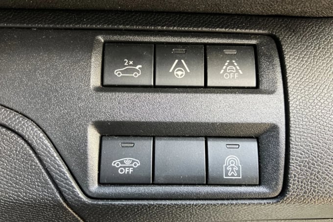 2020 Peugeot 5008