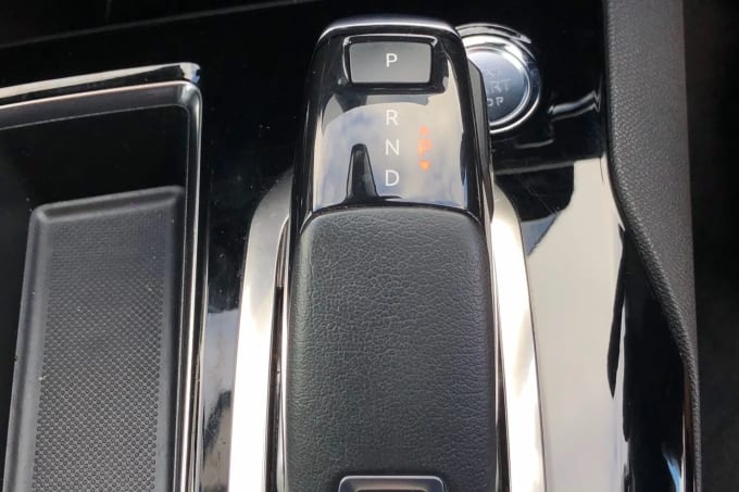2021 Peugeot 3008