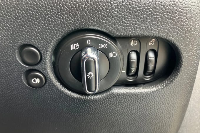 2021 Mini Hatch