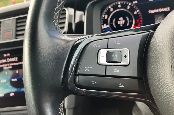 2019 Volkswagen Golf