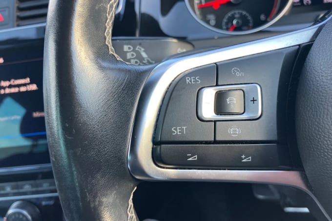 2019 Volkswagen Golf