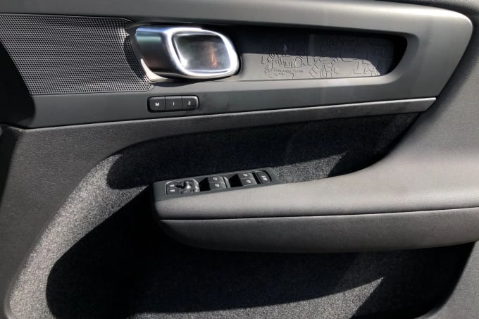 2023 Volvo Xc40