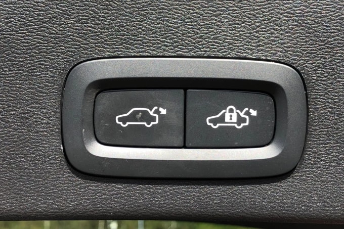 2023 Volvo Xc40