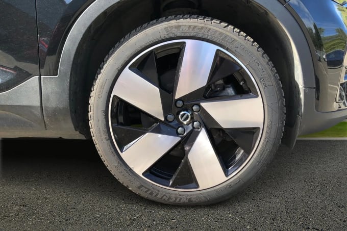 2023 Volvo Xc40