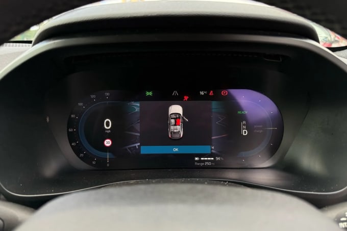 2023 Volvo C40
