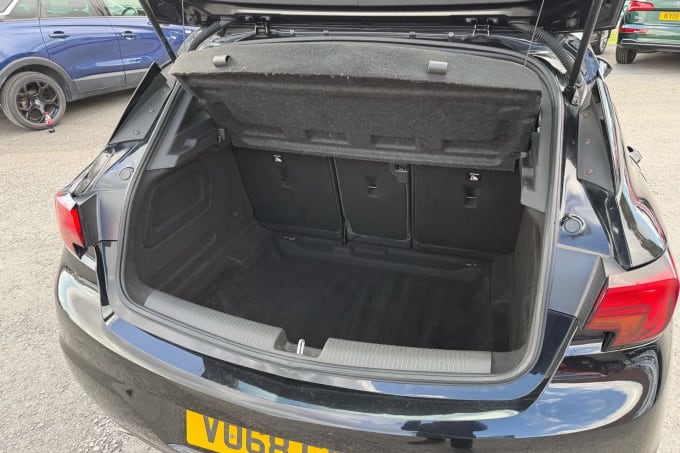 2018 Vauxhall Astra