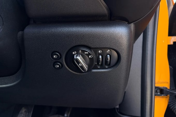 2017 Mini Hatch
