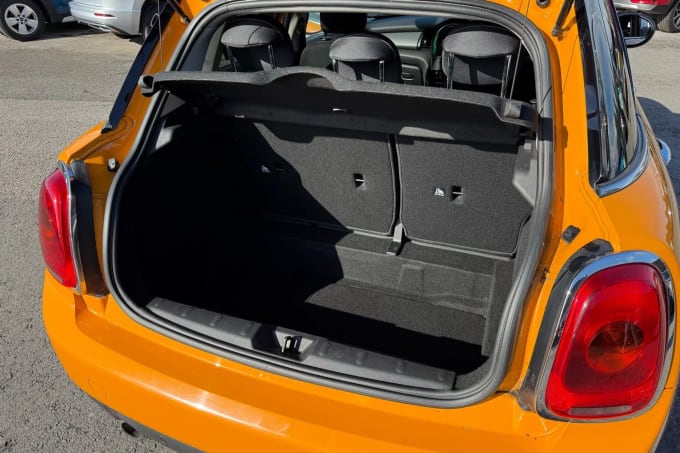 2017 Mini Hatch