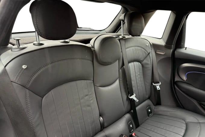 2022 Mini Hatch