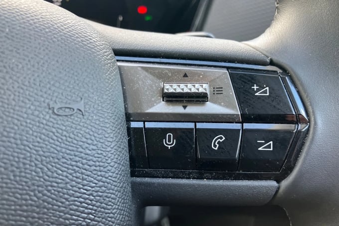 2022 DS Ds4