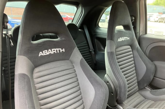 2019 Abarth 595