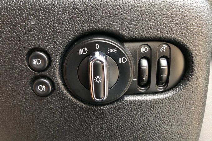 2017 Mini Hatch