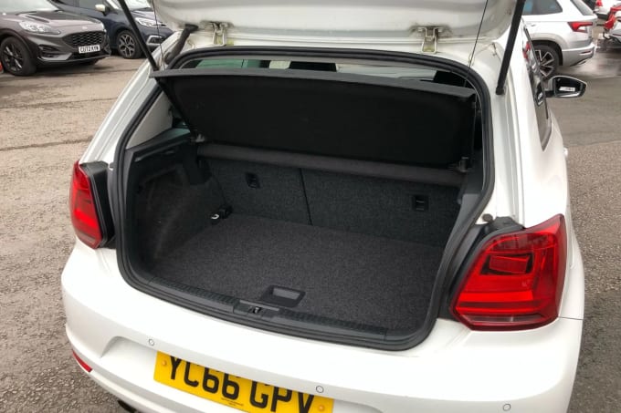 2016 Volkswagen Polo