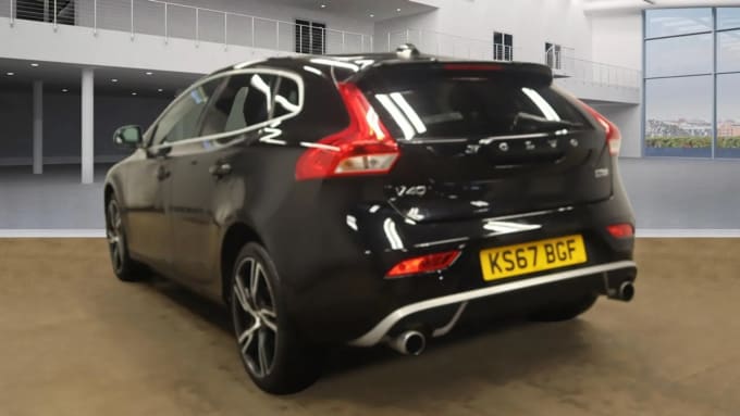 2017 Volvo V40