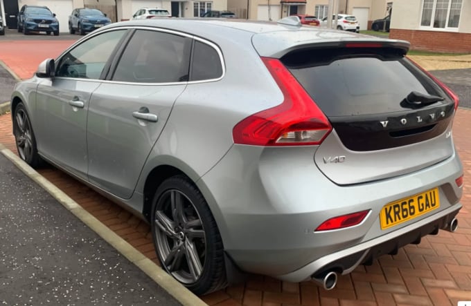 2016 Volvo V40