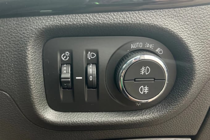 2021 Vauxhall Astra