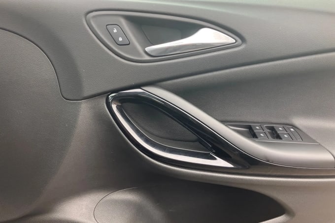 2021 Vauxhall Astra