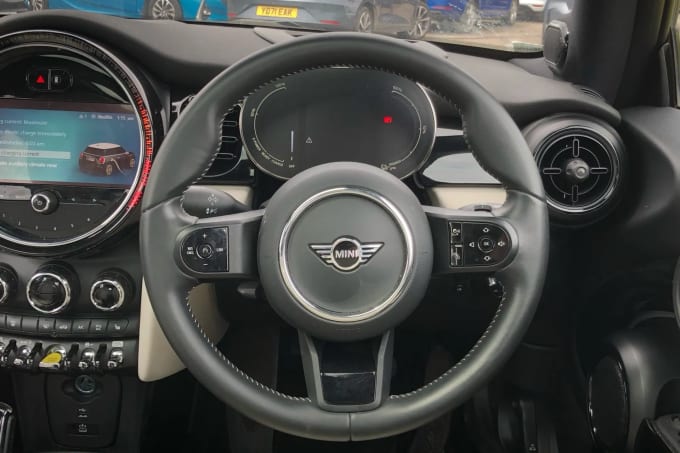 2022 Mini Hatch