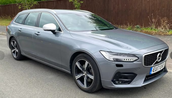 2017 Volvo V90