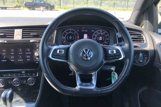 2018 Volkswagen Golf