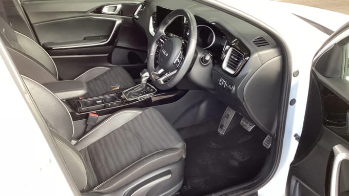 2023 Kia Pro Ceed