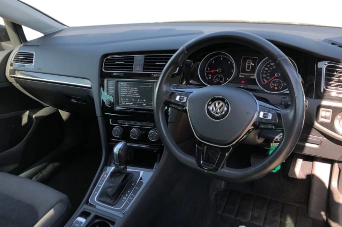 2016 Volkswagen Golf