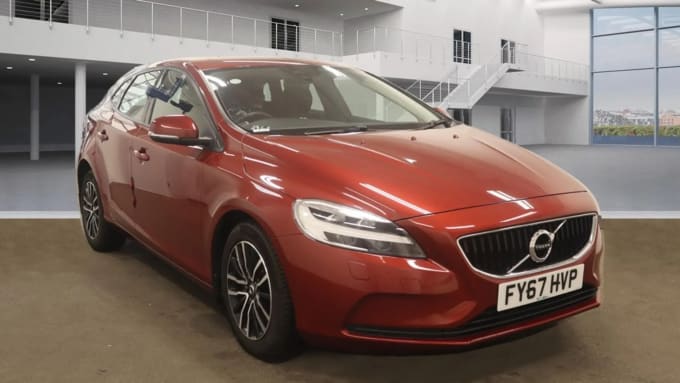 2017 Volvo V40