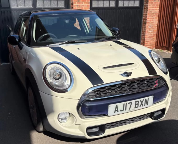 2017 Mini Hatch